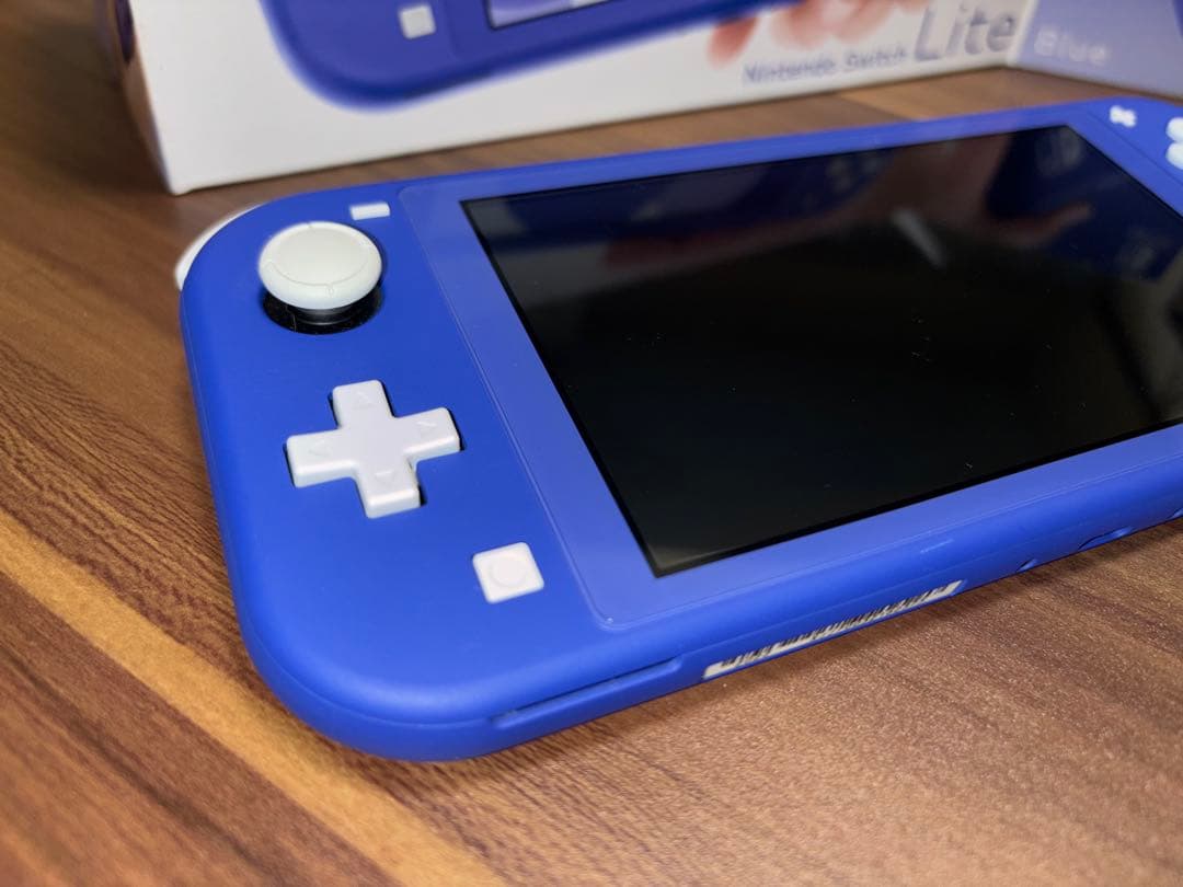 Nintendo Switch Lite ブルー 付属品有り 美品