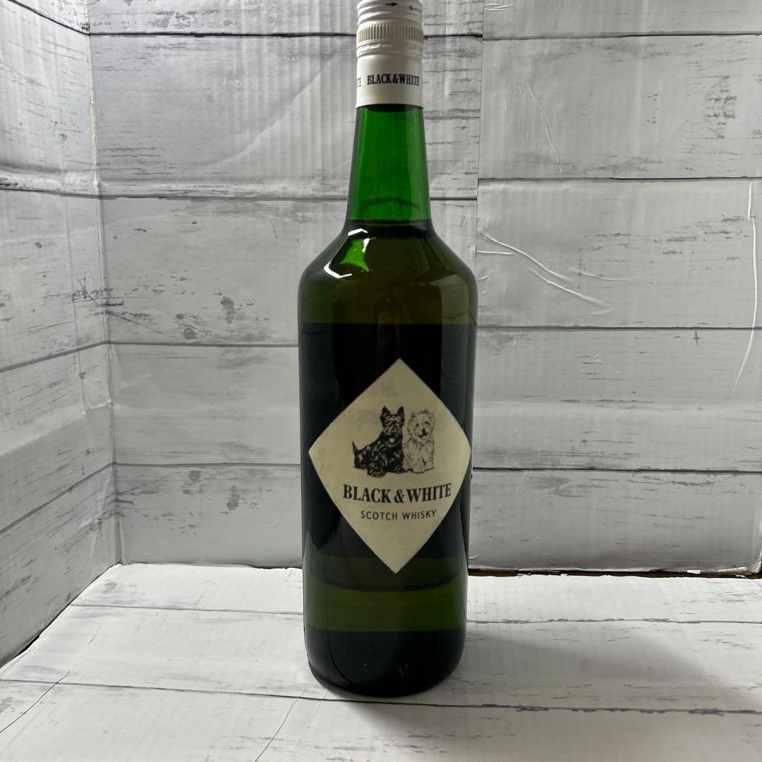 BLACK & WHITE スコッチウイスキー