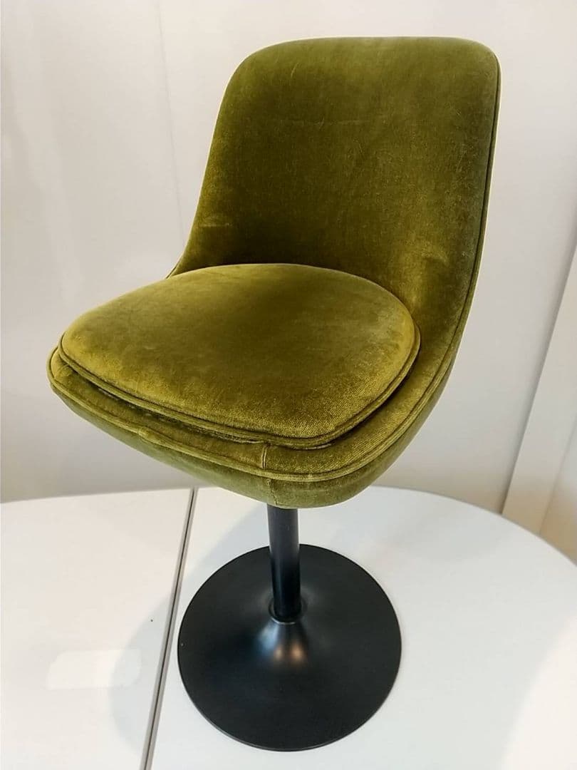 カウンターチェア 　オリーブグリーン　ベルベット椅子　イス　引き取り可