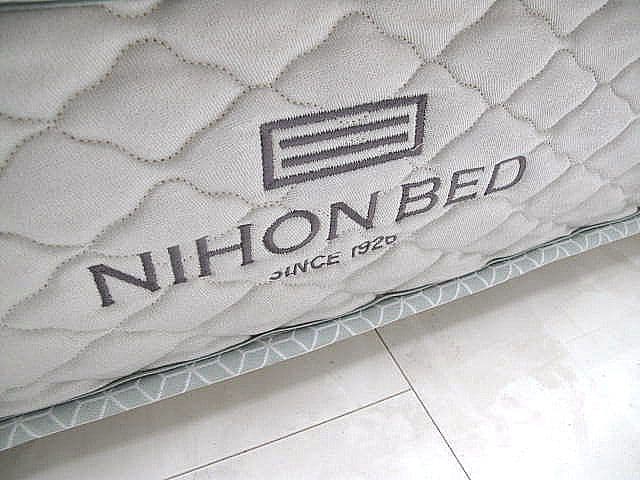 【展示品】日本ベッド 「シルキーシフォン」 クイーンサイズマットレス 約30万