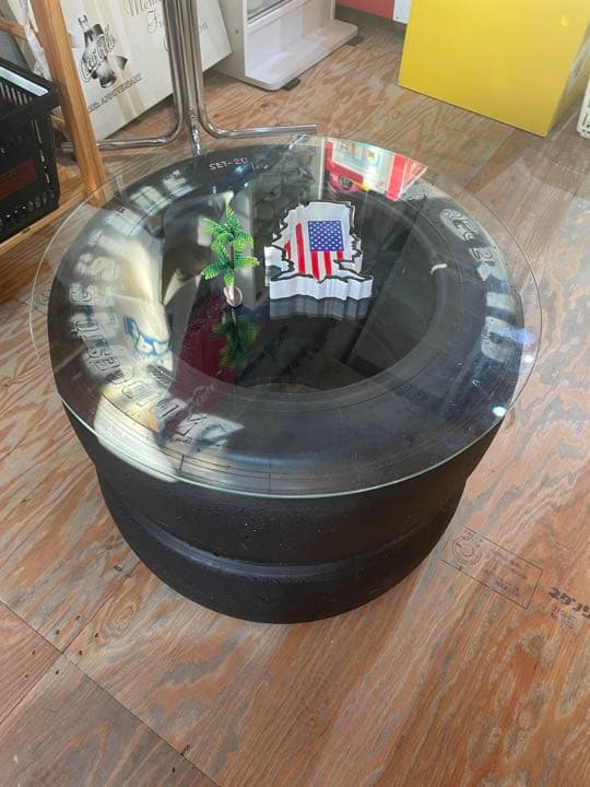 スリックタイヤ テーブル ガレージ系 おしゃれ ガラステーブル