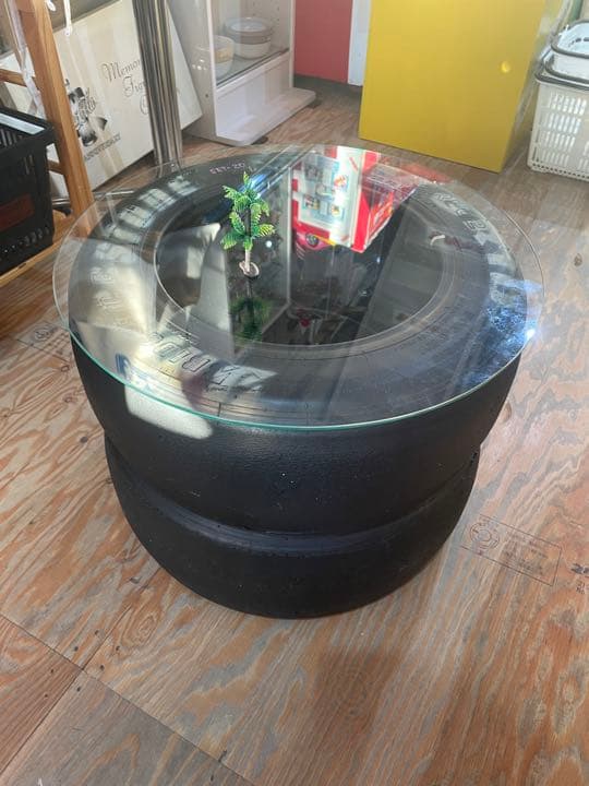 スリックタイヤ テーブル ガレージ系 おしゃれ ガラステーブル