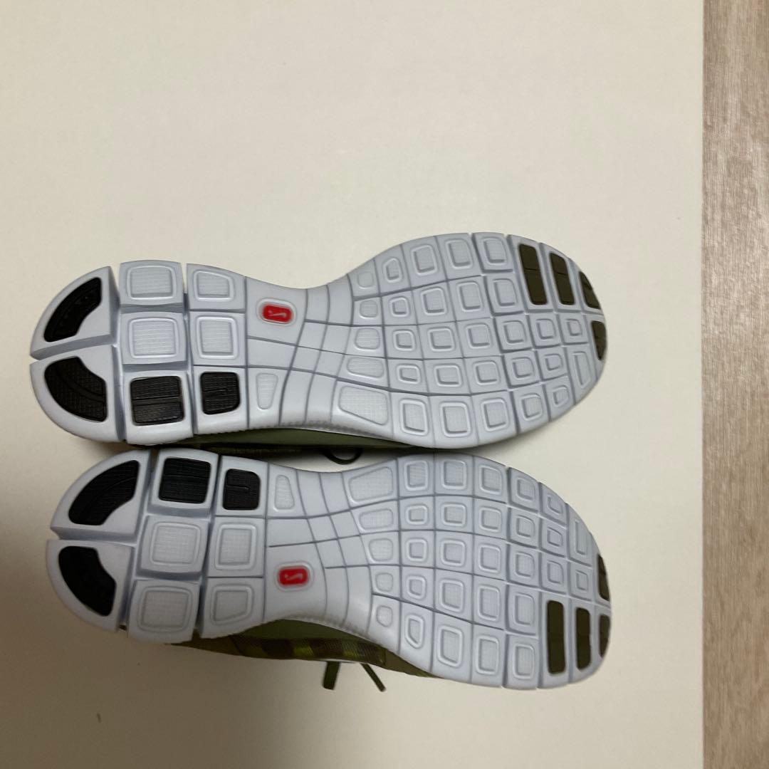 Nike Free ランニングシューズ オリーブグリーン