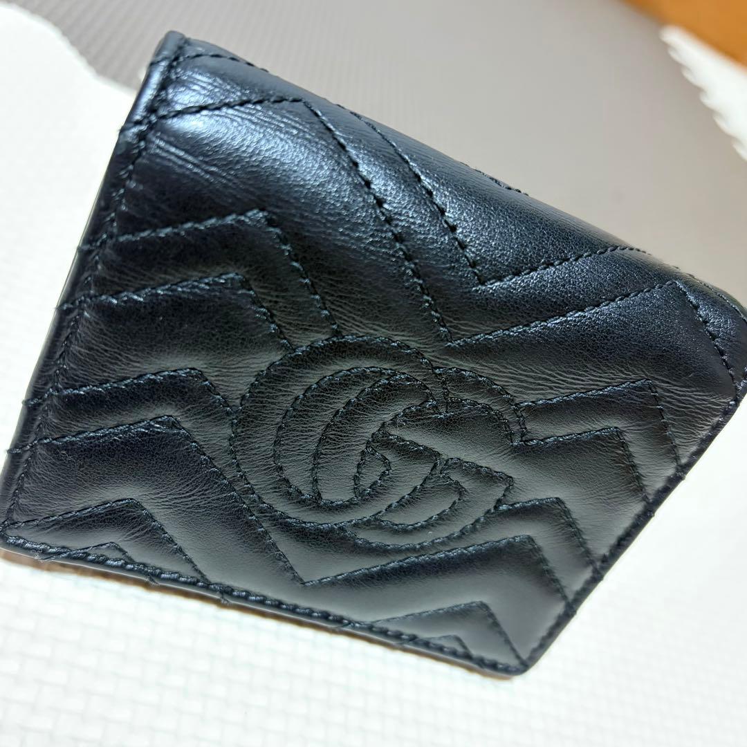 Gucci ブラック 二つ折り財布