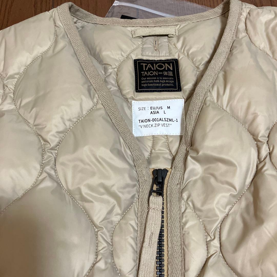 美品TAION タイオン MILITARY V NECK WZIPダウンベスト
