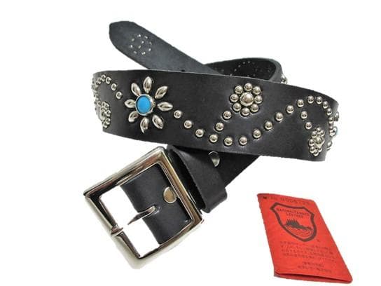 栃木レザー　フラワー型スタッズベルト　黒（ターコイズスポッツ）４０ｍｍ幅　一枚革
