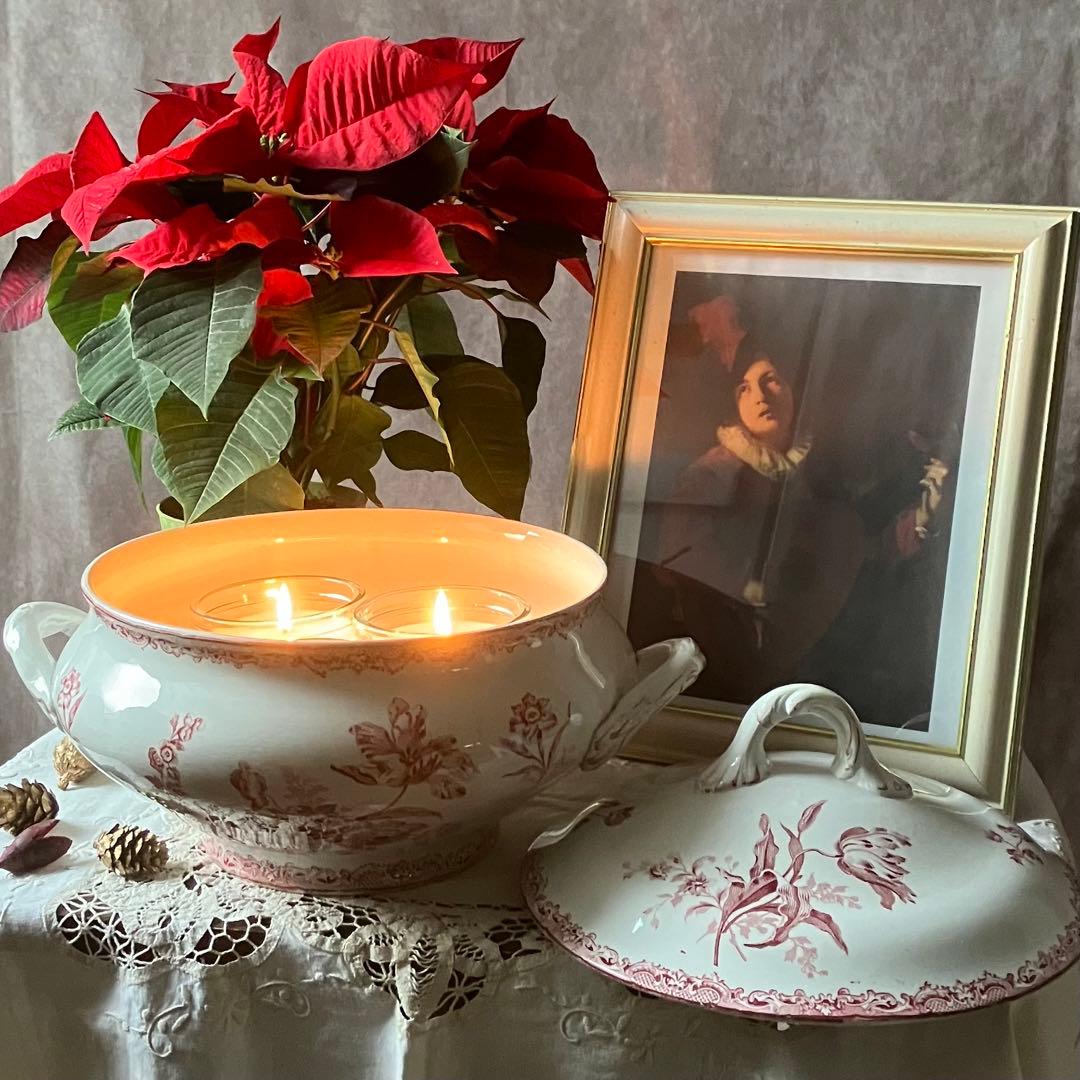 フランスアンティーク・サルグミンヌ フォンタンジュ・スーピエール1点