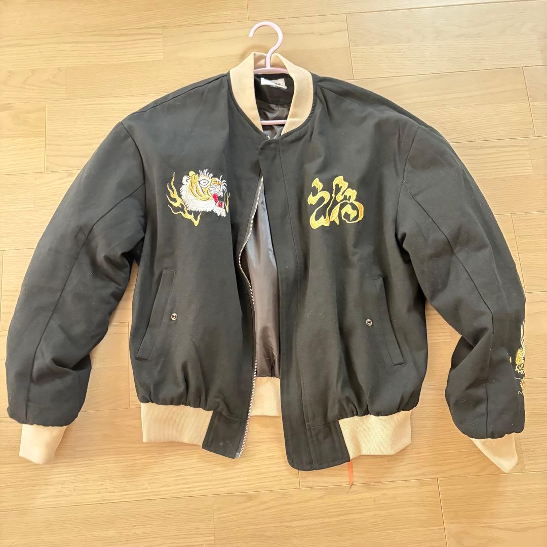 チュウカタベタイ　Balloon silhouette jacket