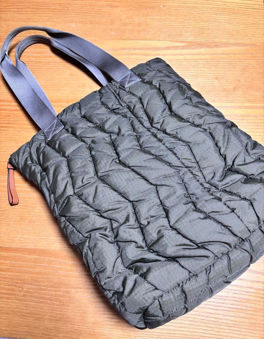 新品　 ロエベ　Loewe メンズトートバッグ カーキ