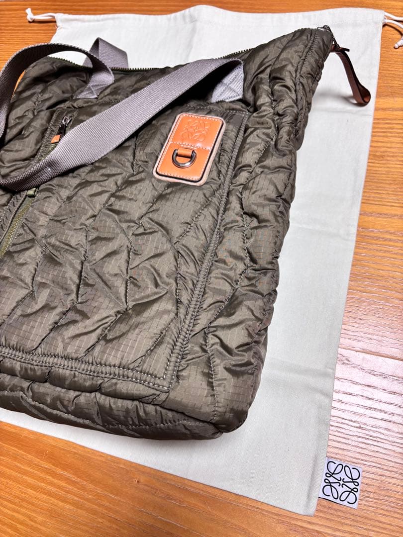 新品　 ロエベ　Loewe メンズトートバッグ カーキ