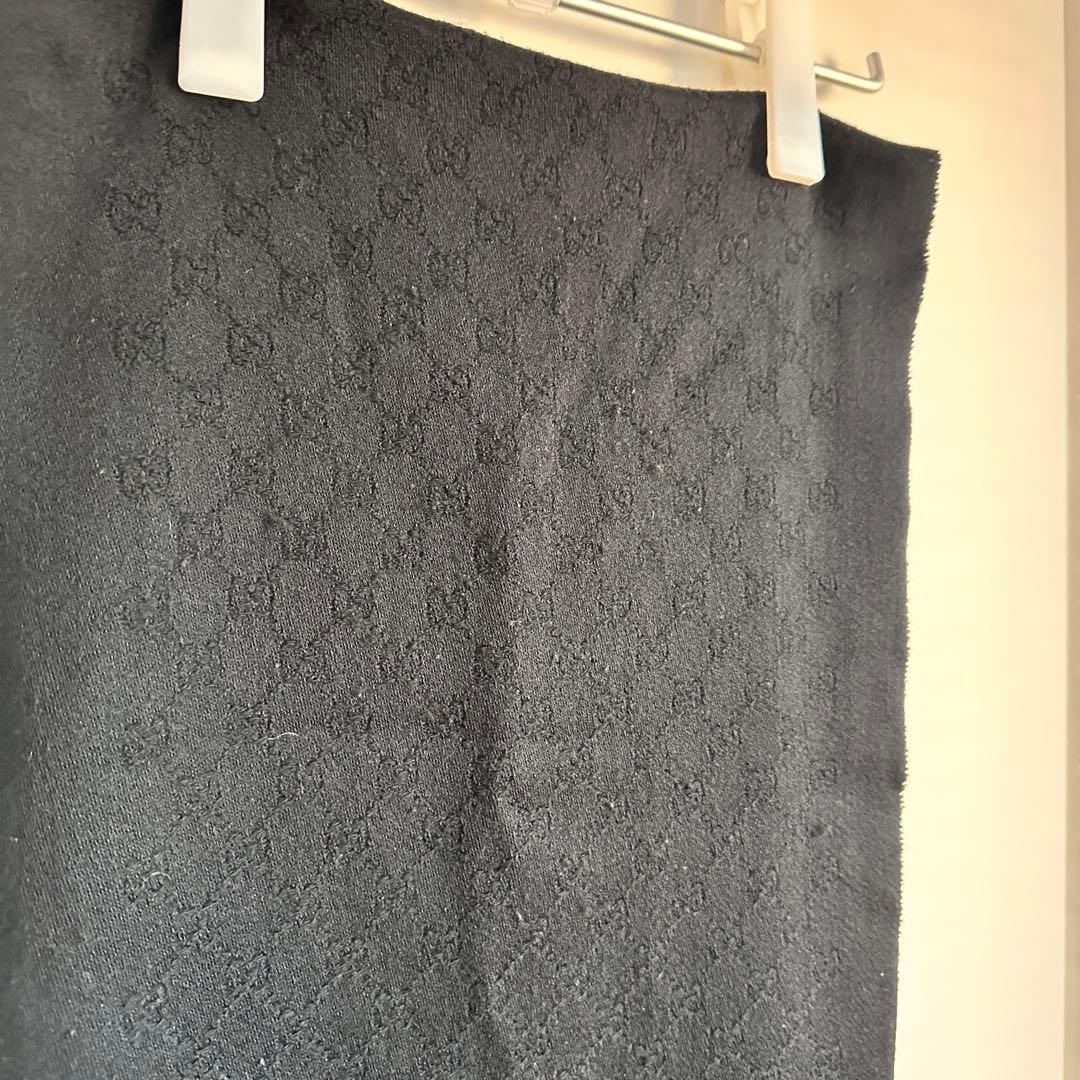 【正規保証です】GUCCI ロゴマフラー　ブラック