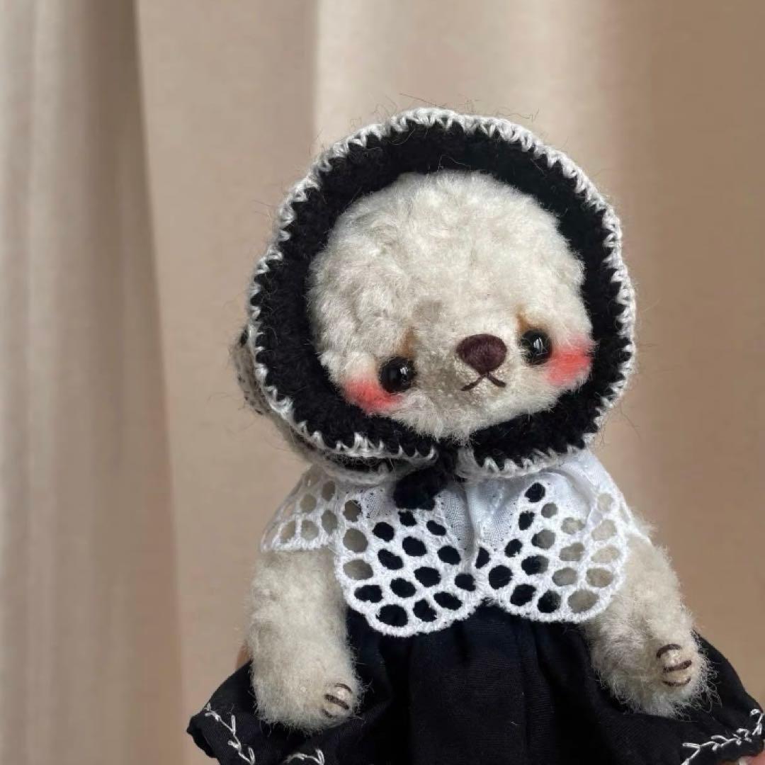 愛おしい白熊ちゃん アーティストベア 海外作家様 ハンドメイド テディベア 人気