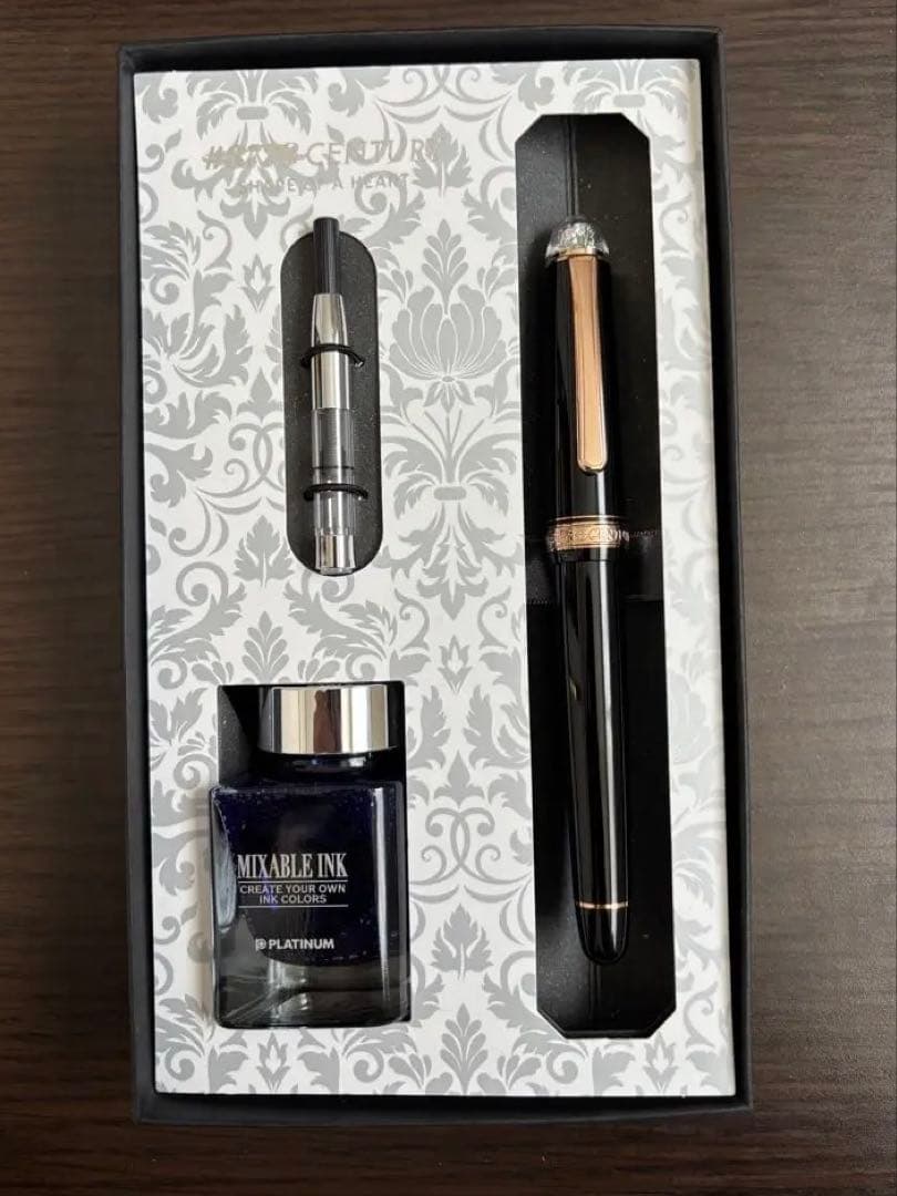 【中古美品完品】プラチナ万年筆 センチュリー 「シェイプ・オブ・ハート」 M