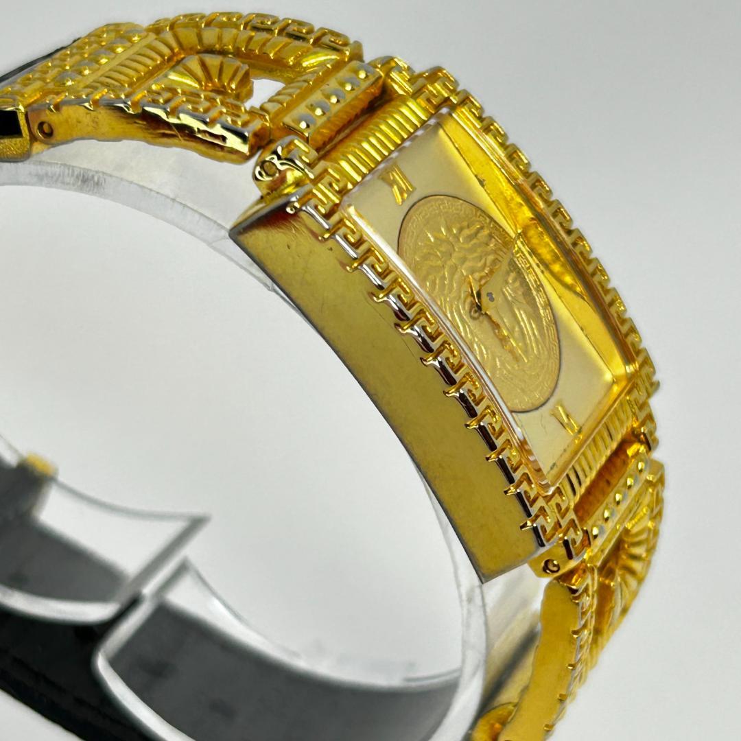 【稼働】VERSACE ヴェルサーチ メデューサ ホワイト/ゴールド文字盤