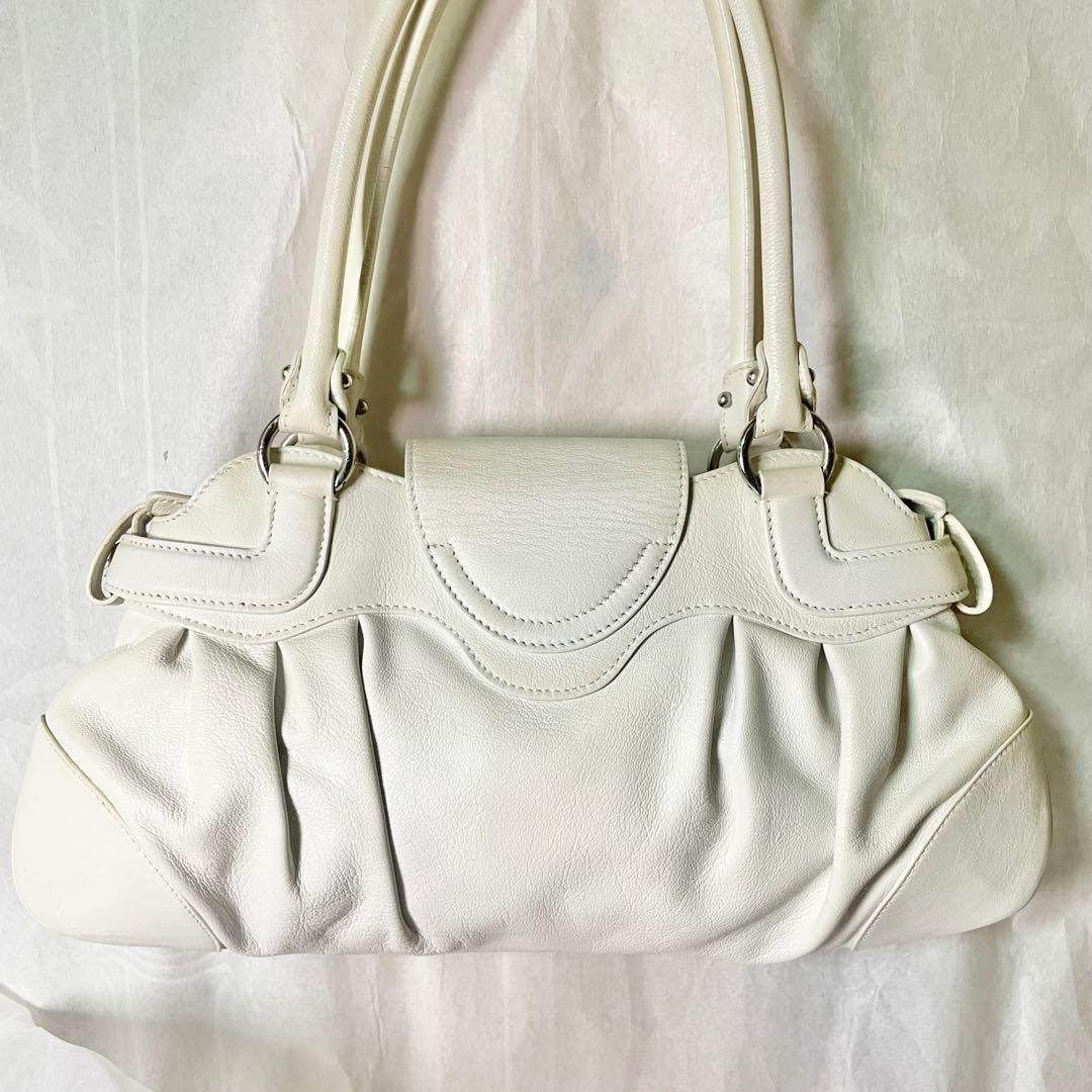 Salvatore Ferragamoガンチーニ マリッサ ショルダーバッグ