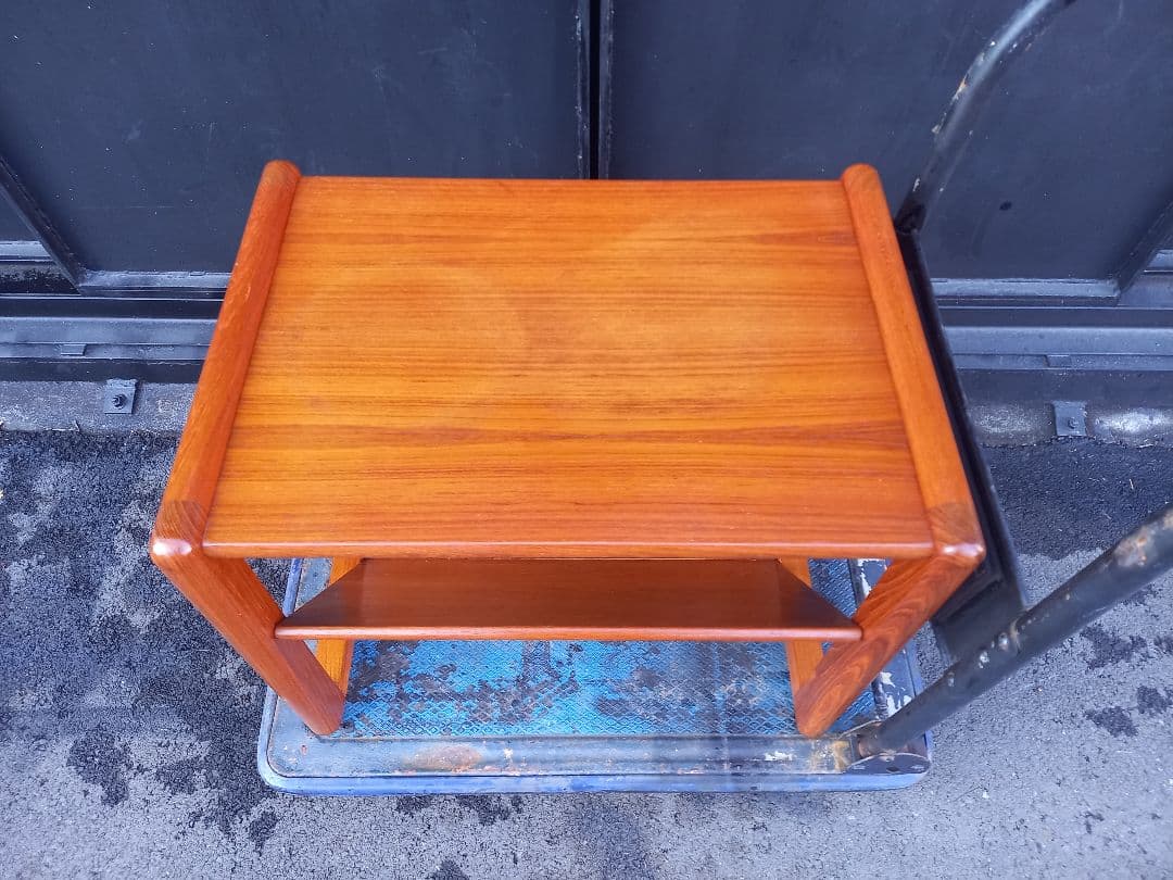 北欧　モダン　デンマーク　アクセル　キアスゴー　サイド　テーブル　ワゴン