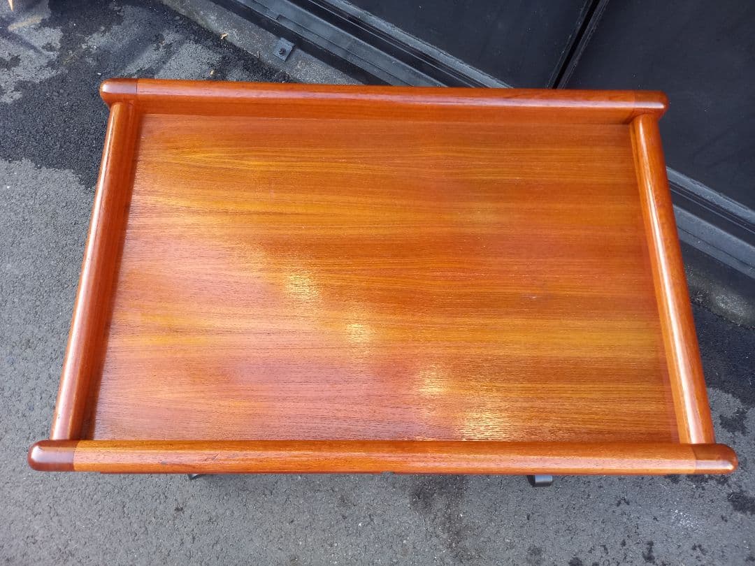 北欧　モダン　デンマーク　アクセル　キアスゴー　サイド　テーブル　ワゴン