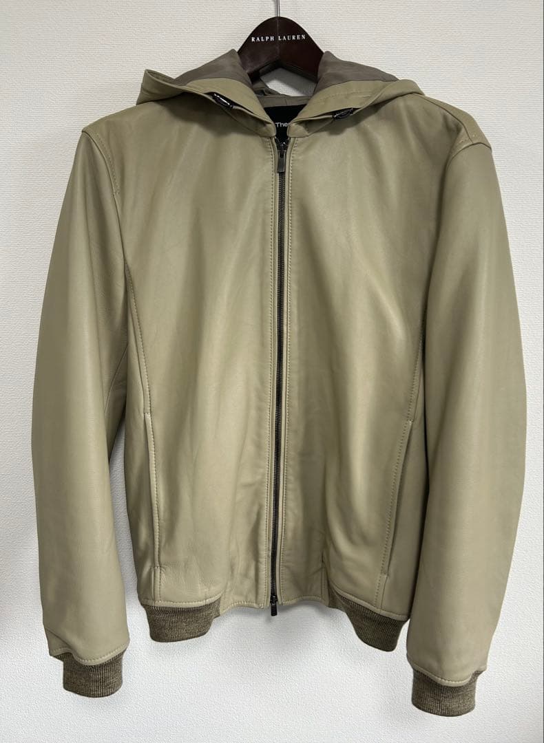 Theory ベージュ　フード付きレザーブルゾン　ラムレザー