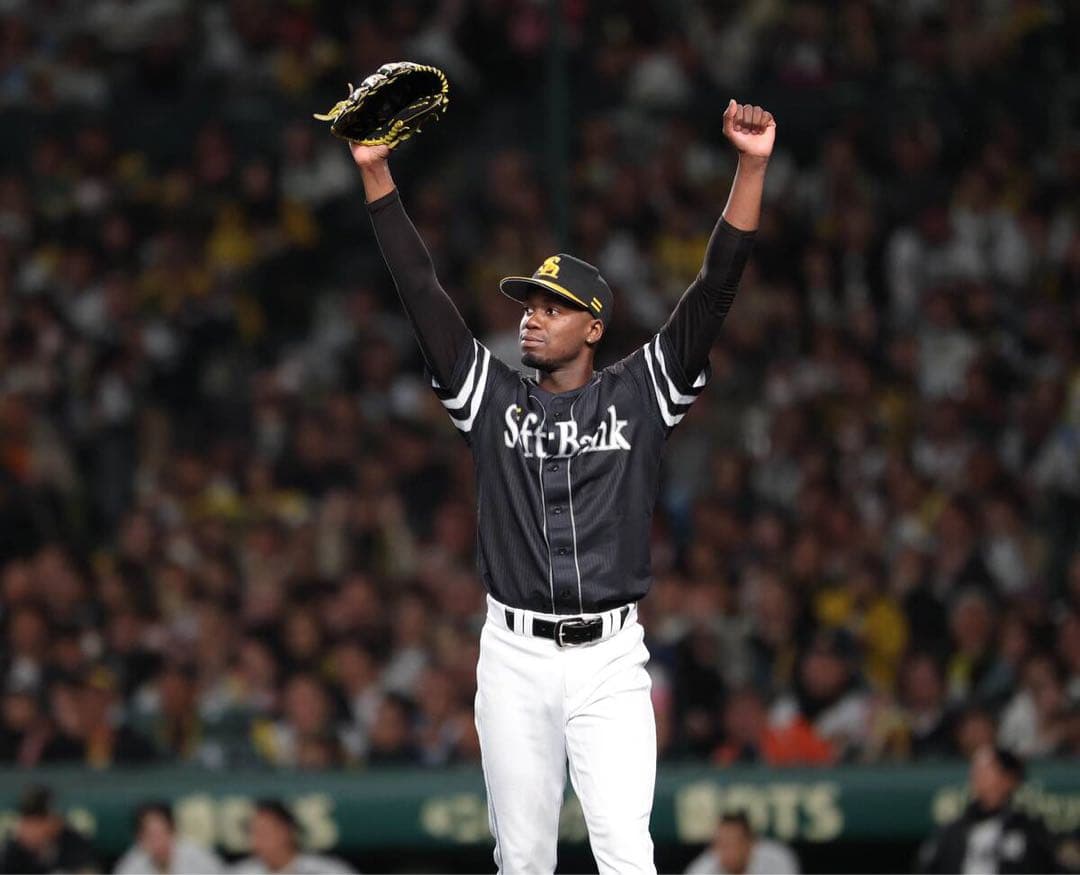 ソフトバンクホークス　モイネロ選手　実使用