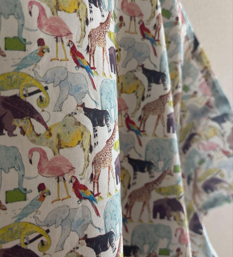 ウキョウ様　プルオーバーM半袖×2 リバティ Queue for the Zoo