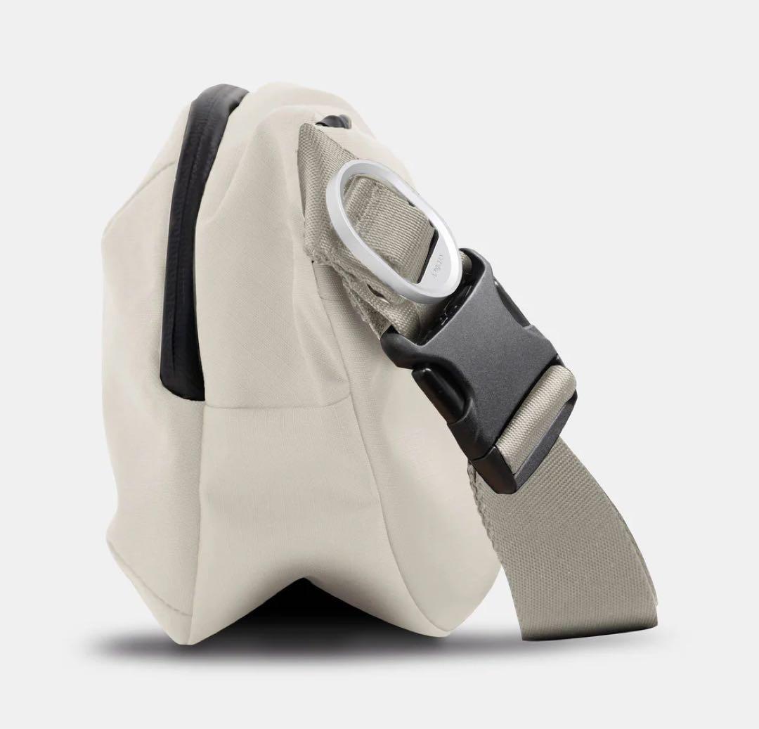 【新品】Orbitkey Urban Sling Standard (4L)