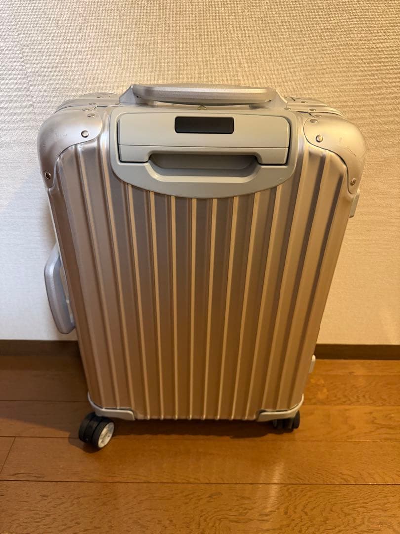 リモワ　トパーズ　Rimowa Topas 機内持ち込み 32L 4輪