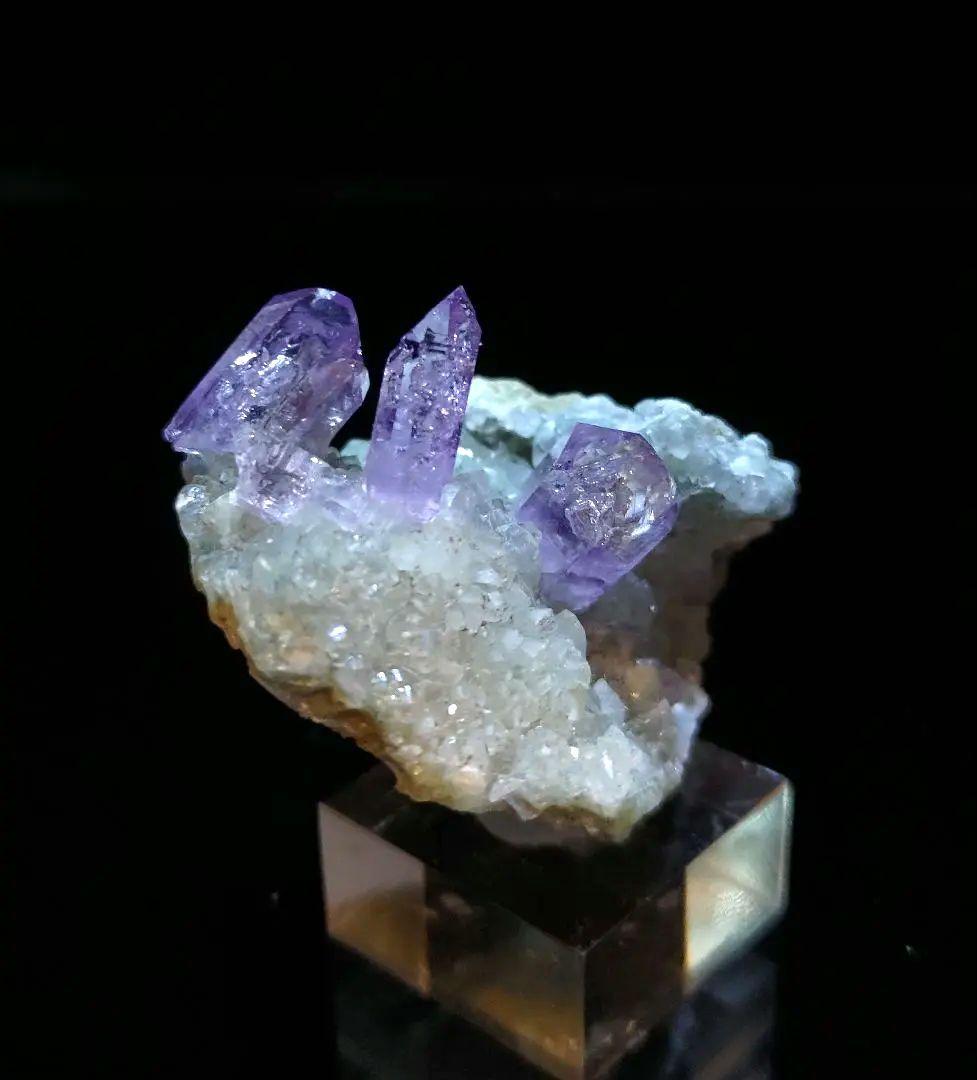 ベラクルスアメジスト ボリビア産 鉱石 鉱物 ミネラル 標本 原石 母岩付き ⑪