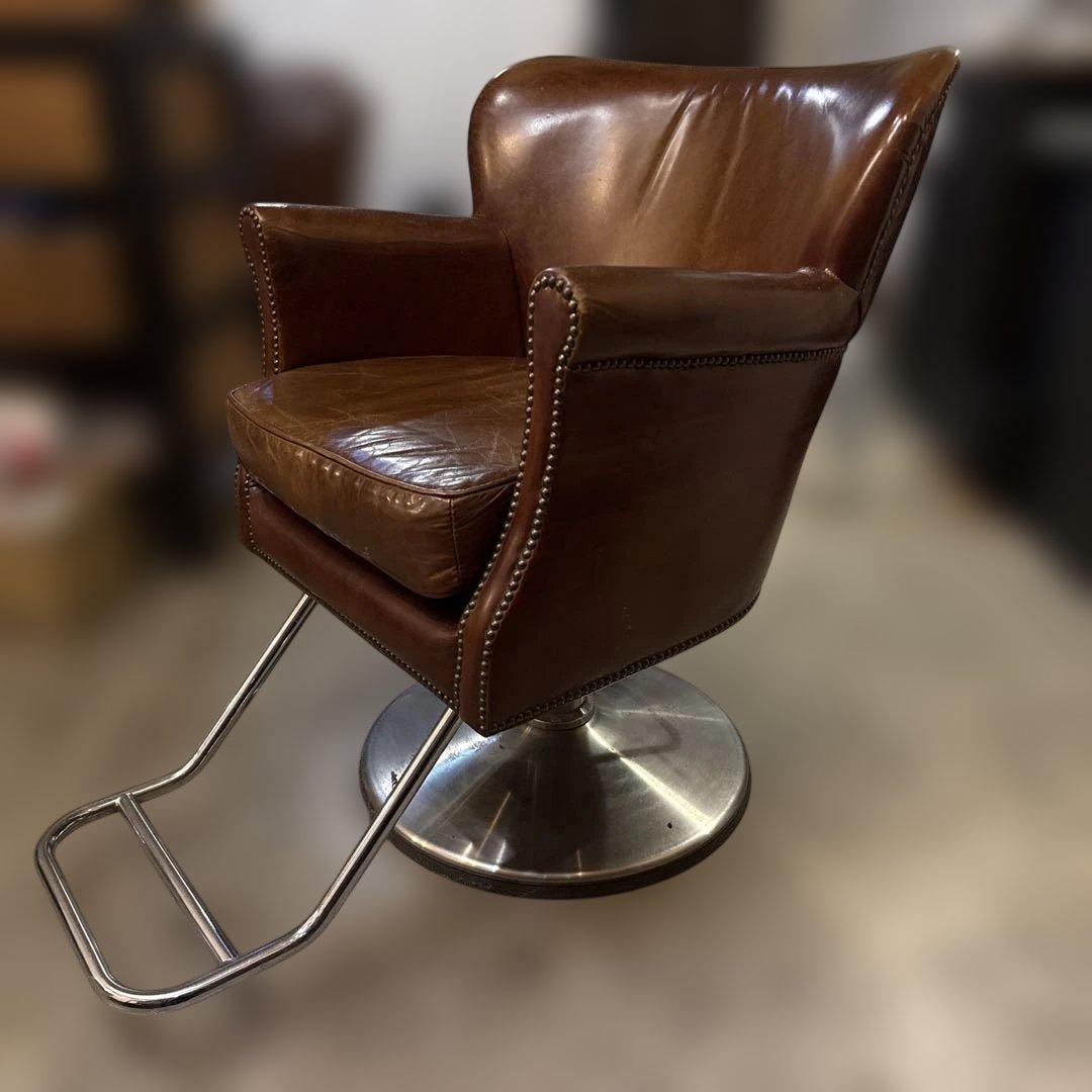 タカラベルモント　HALO DUX スタイリングチェア