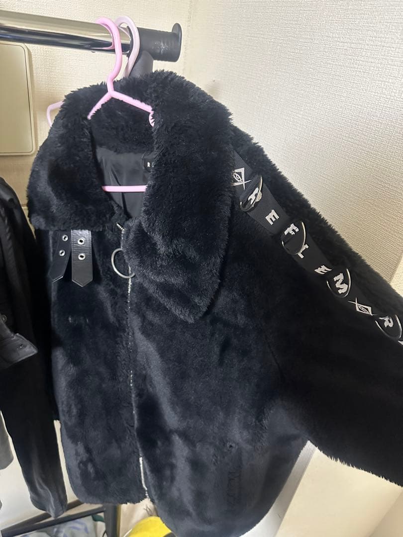 REFLEM レフレム PUレザー　ロゴ　ファー　ジャケットDリング 黒