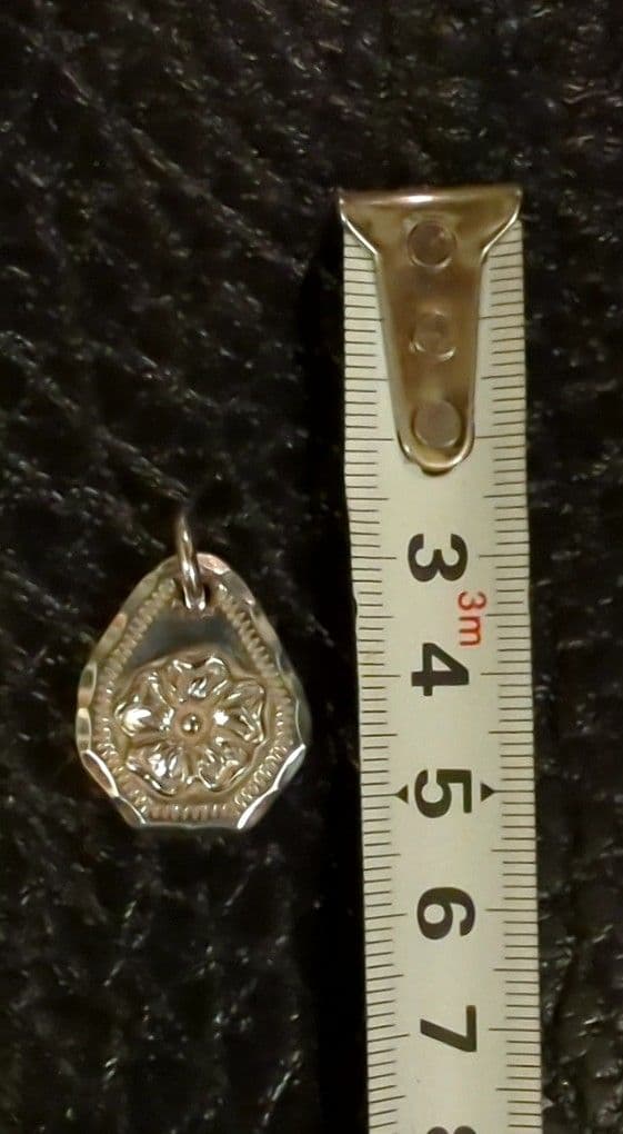 ウィングロック Wing Rock フラワー ローズメタル　タタキ