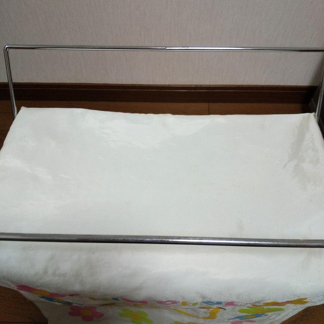 キティ ランドリーバスケット & 洗濯バサミ入れ 1998年 カオハナ