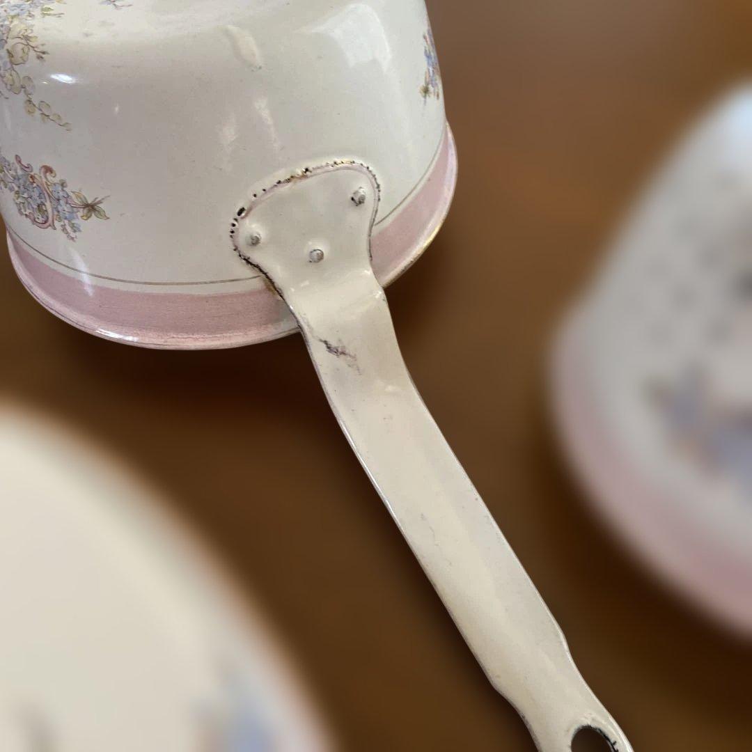 フランスアンティークホーロー