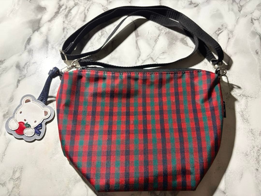 familiar ファミリア　チェック柄ポシェット クマチャーム