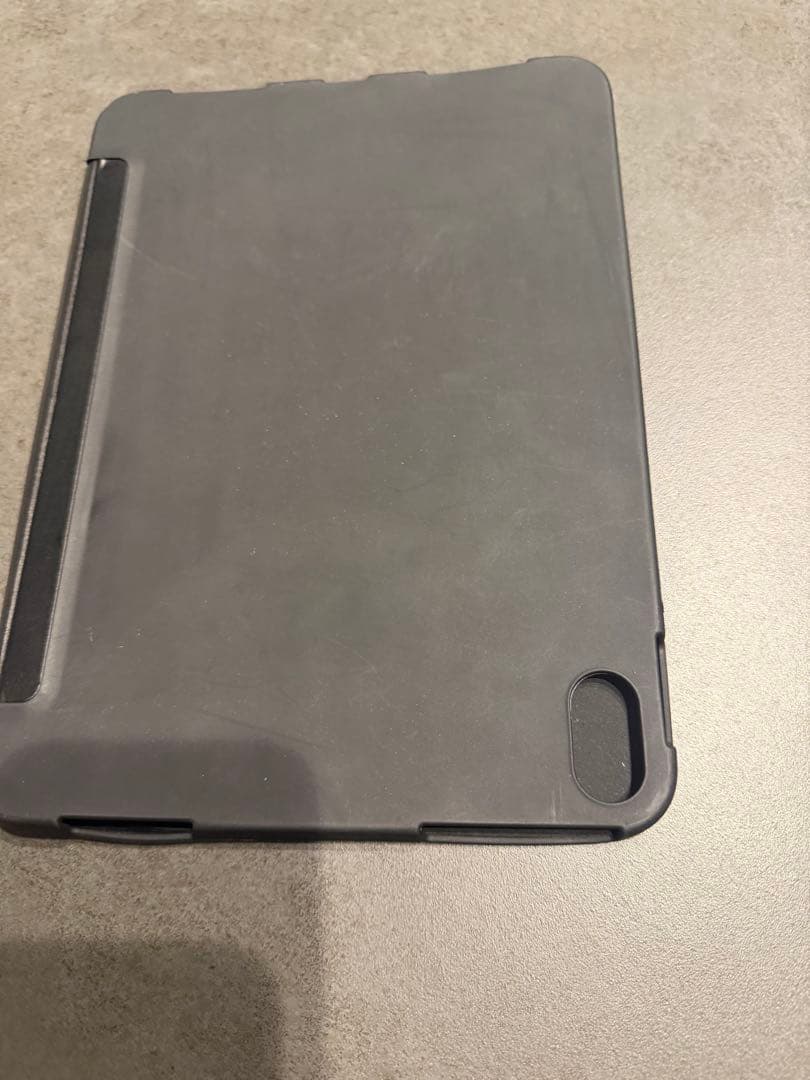 iPad 10世代シルバー　Wi-Fi+セルラーモデル （フィルム•ケース付き）