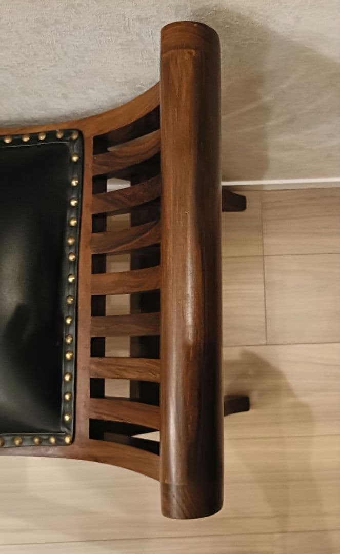 カルティニチェア　一人掛け　黒レザーシート　アジアン　スツール　家具　猫脚