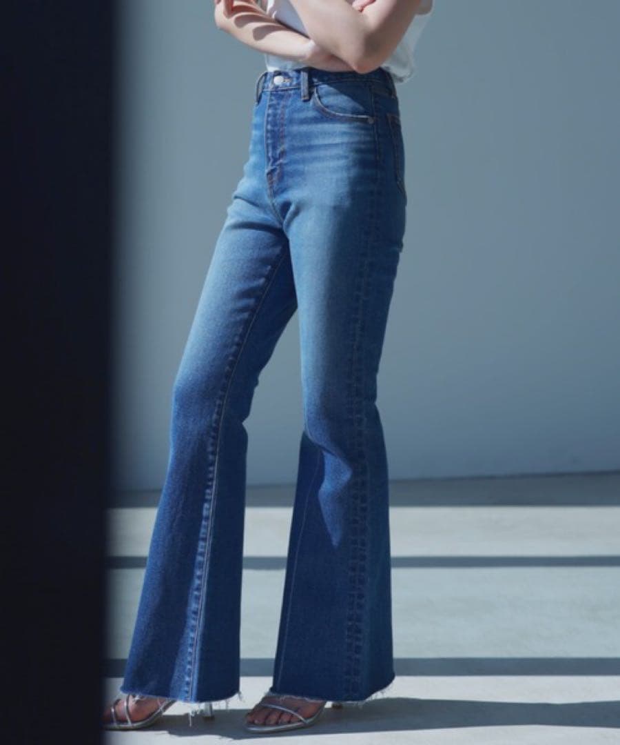 【めるる】Semi flare denim/セミフレアデニム