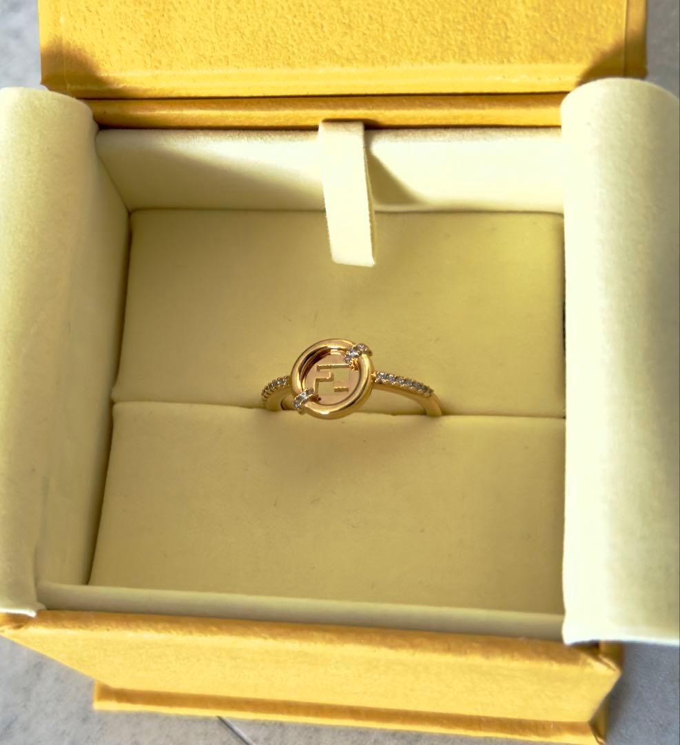 【新品未使用】フェンディ エバーラウンド リング 箱.付属品.証明書付き