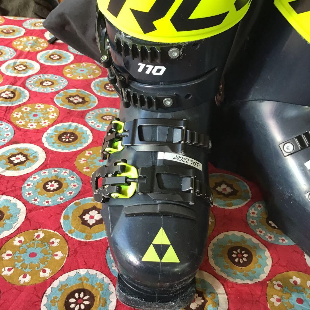 FISCHER RC4 Curv スキーブーツ　フィッシャー　靴 110