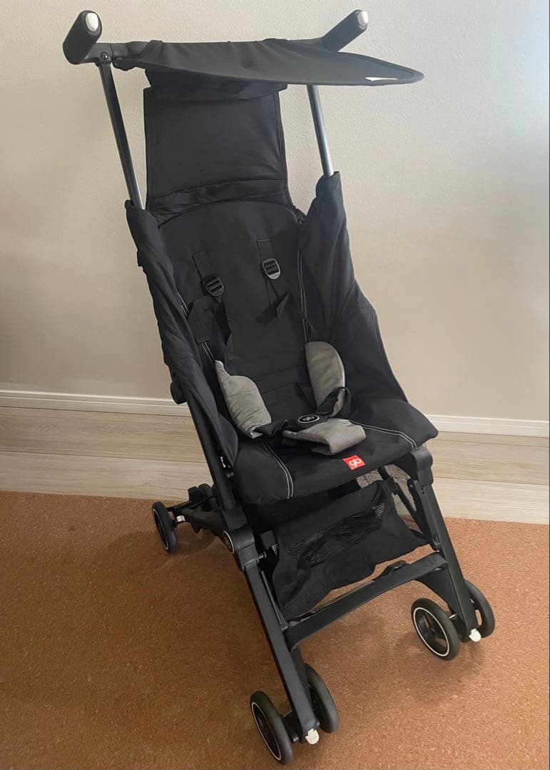 gb 折りたたみベビーカー ブラック　ポキット