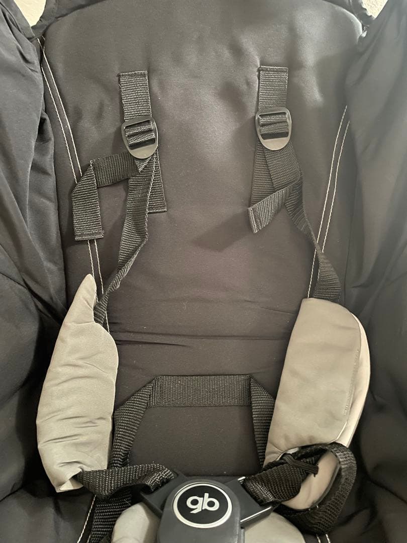 gb 折りたたみベビーカー ブラック　ポキット