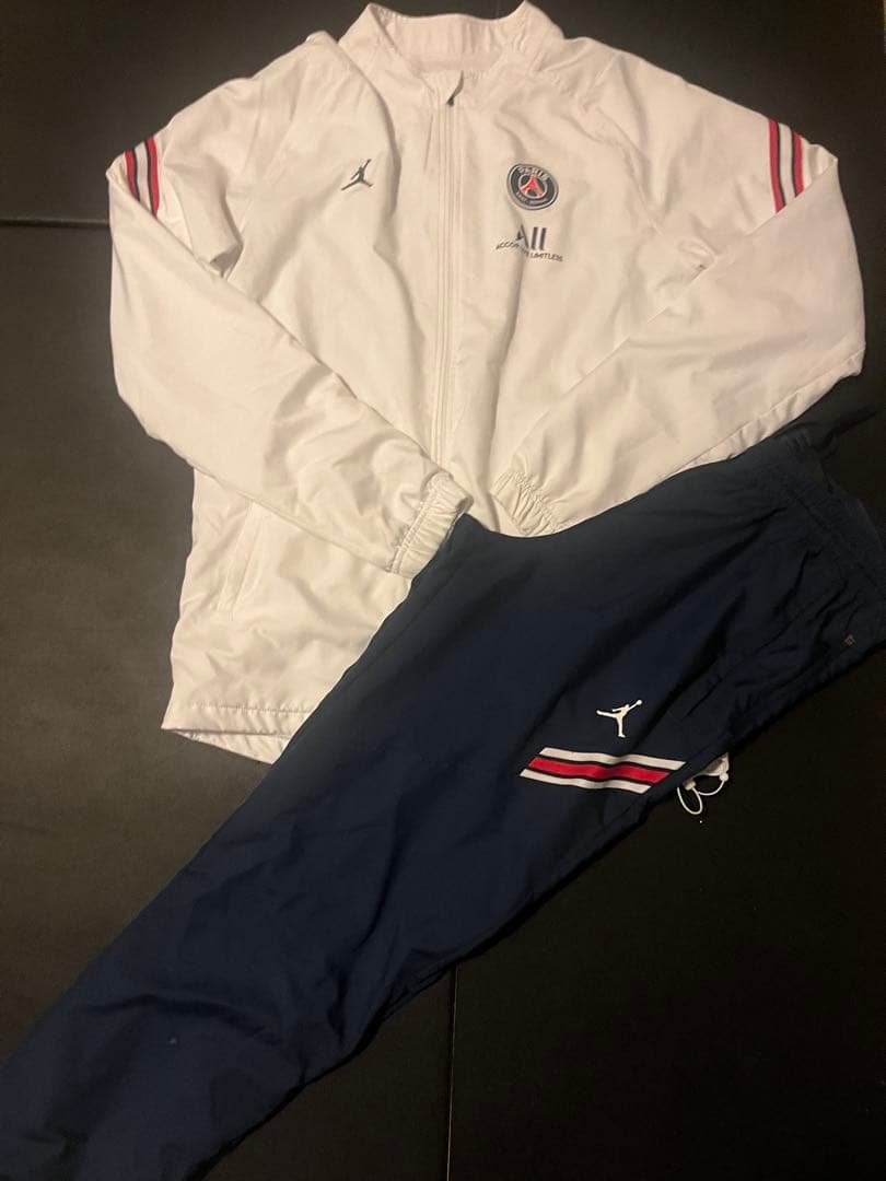 完売品 パリサンジェルマン21/22 ストライク　トラックスーツ 上下セット