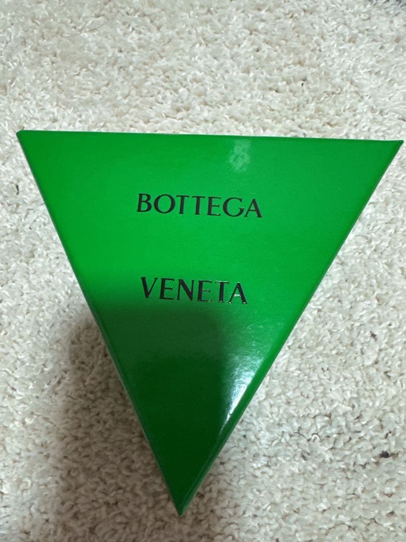 ボッテガヴェネタ ツイスト ピアス