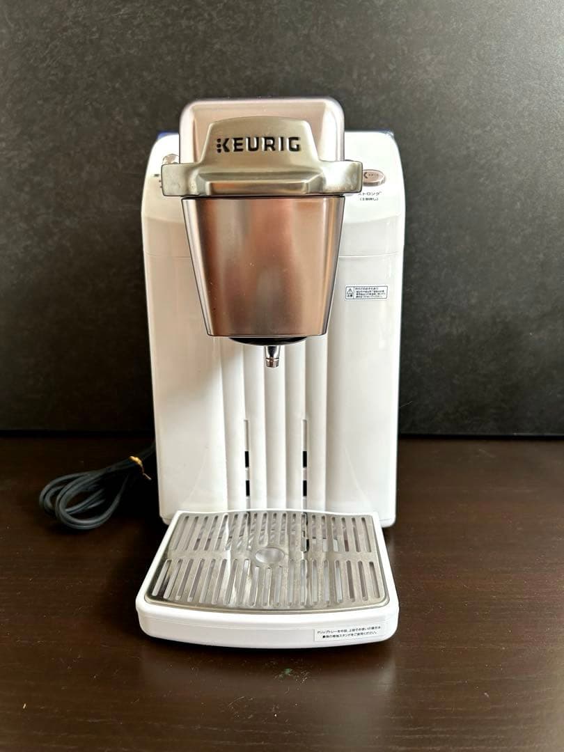 【未使用に近い】Keurig BS300 セラミックホワイト&カップツリーセット