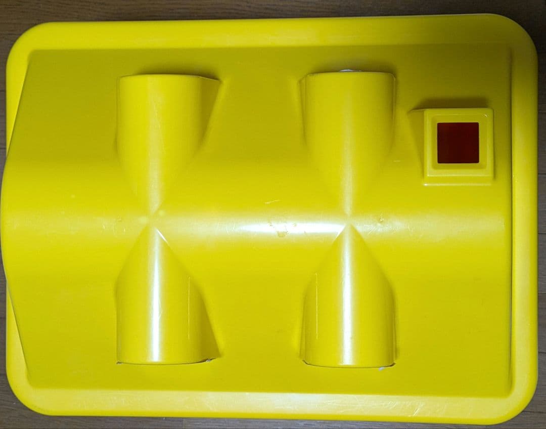 サンリオ キャンディショップR キャスター付きおもちゃ箱 レトロ　キティちゃん