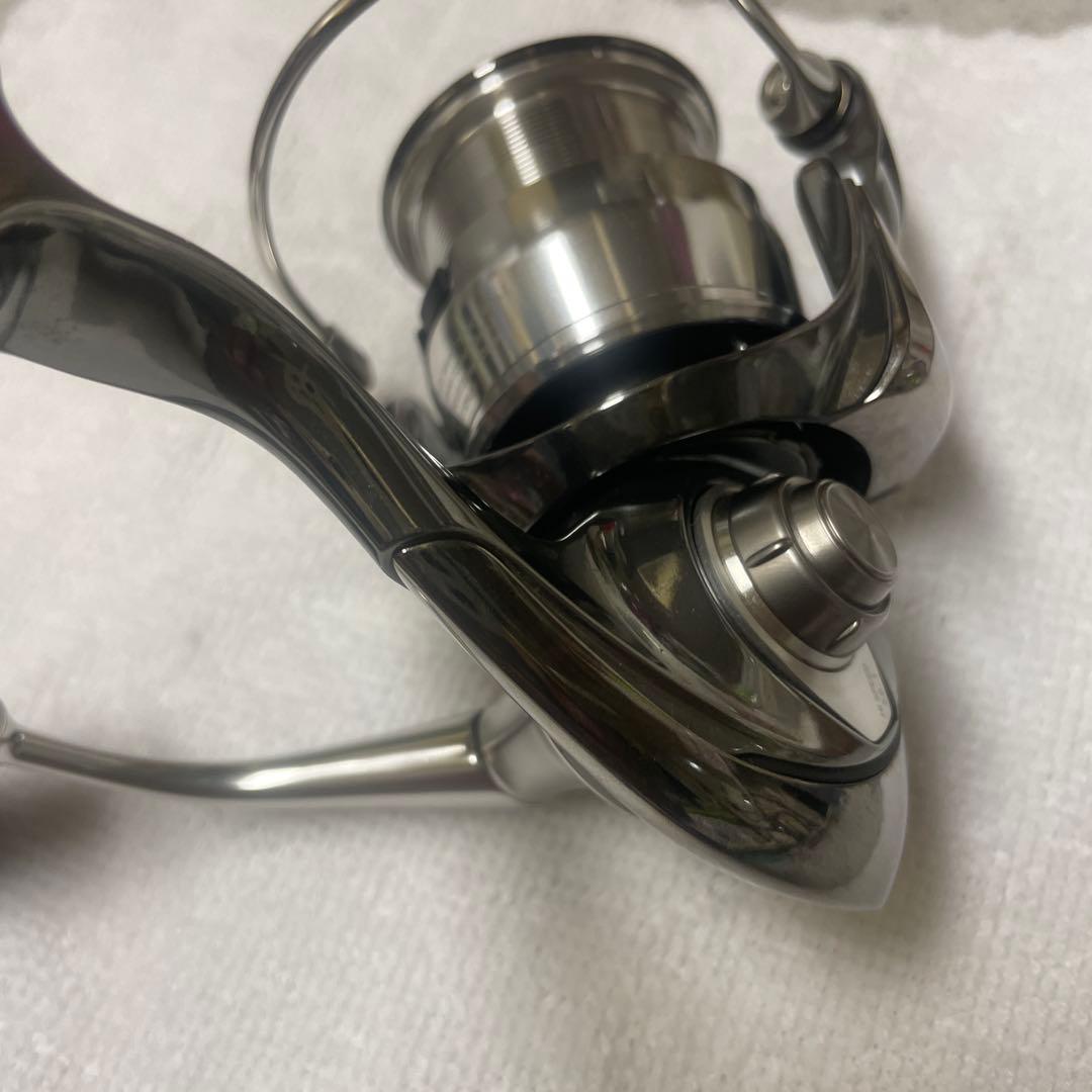 美品❗️22イグジストLT2500S-H♪ダイワ