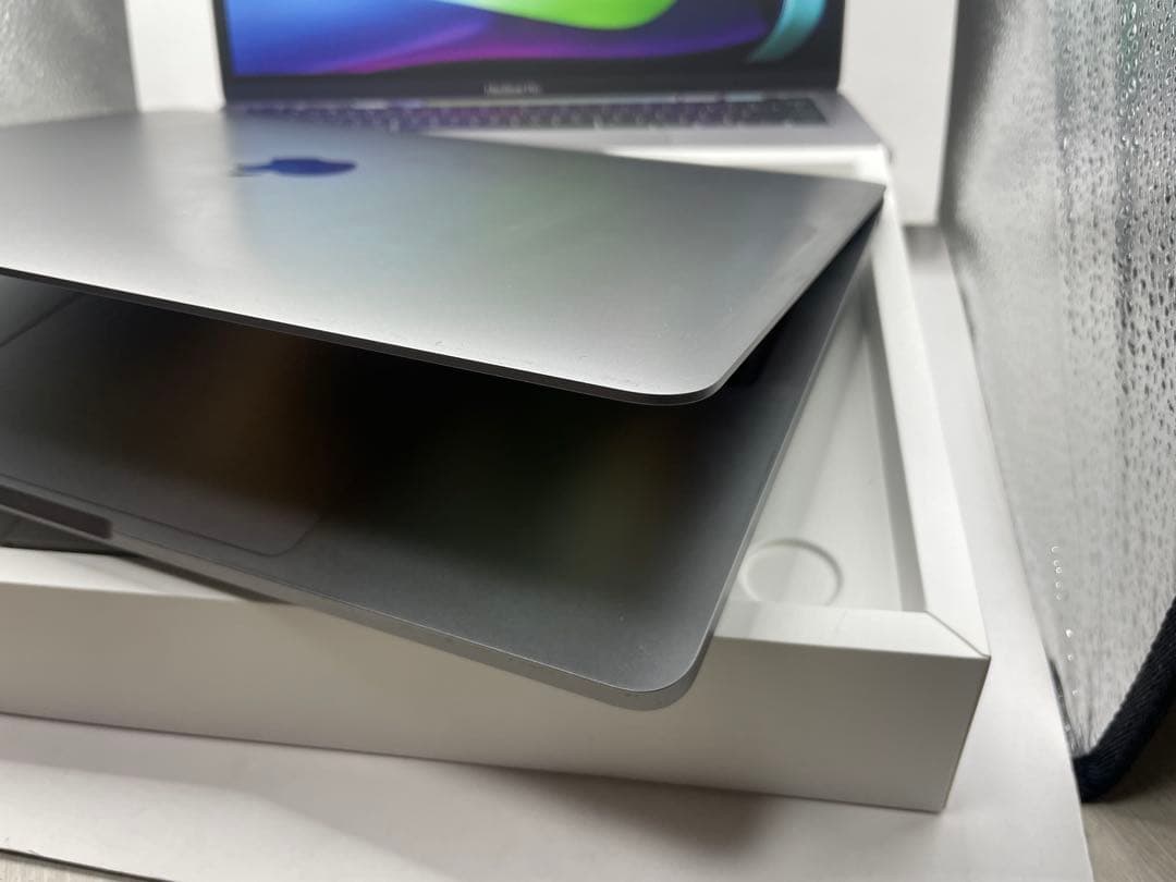 MacBook本体 Apple MacBook Pro M1 2020 16GB 512GB