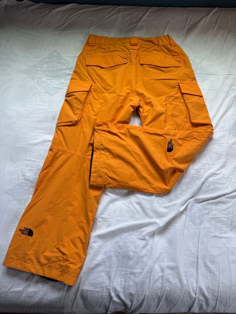 ノースフェイス スノボウエア 迷彩柄