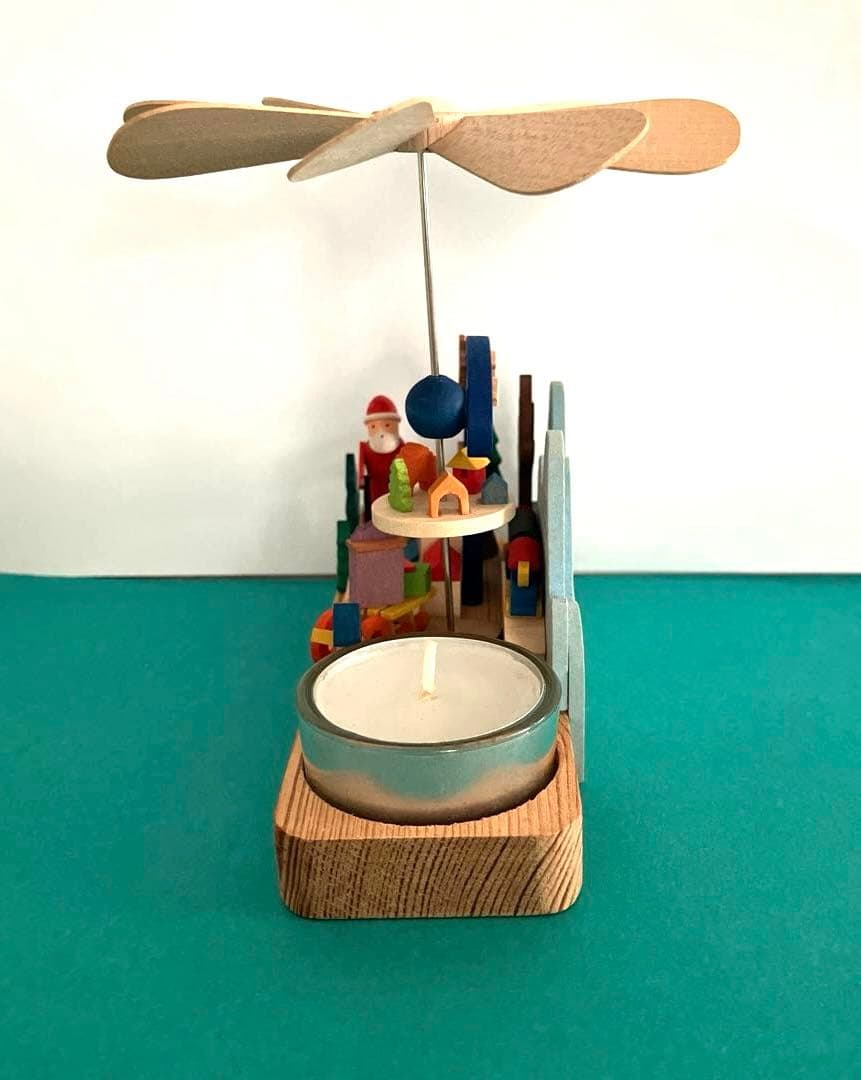 ドイツ　ザイフェン　グラウプナー　　 サンタのピラミッド　木のおもちゃ