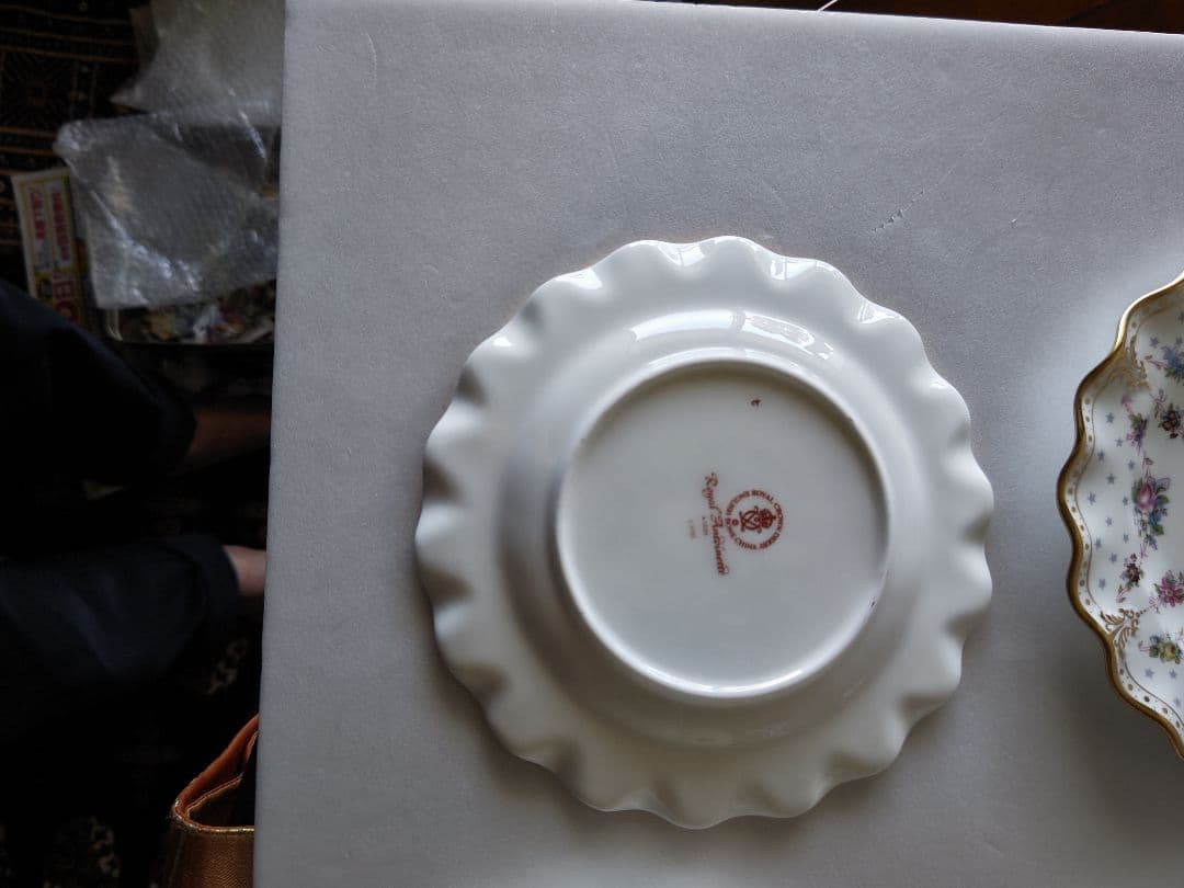 ロイヤルクラウンダ−ビ− ロイヤルアントワネット　プレート６枚セツト