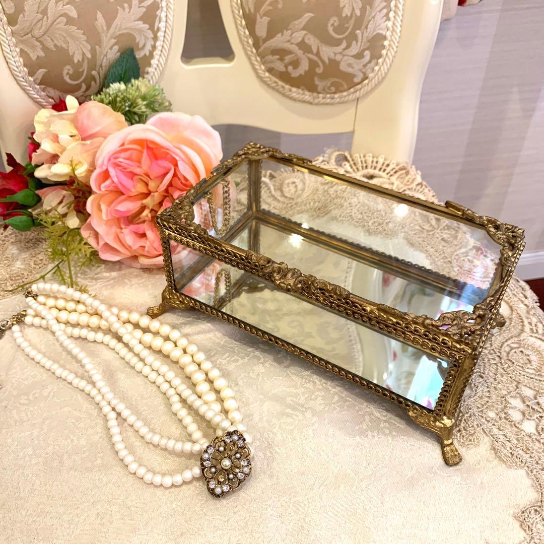 猫足＆真鍮ガラスのジュエリーボックス